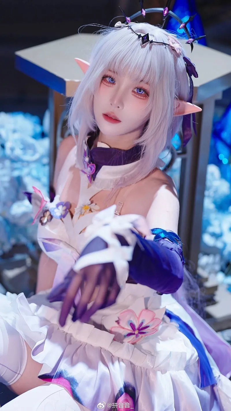 《崩坏星穹铁道》遐蝶cosplay展示