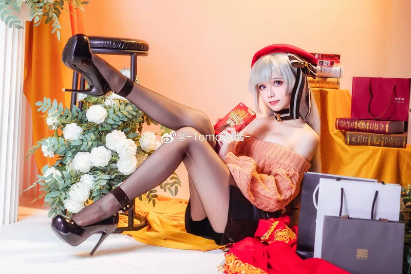 《碧蓝航线》贝尔法斯特cosplay展示