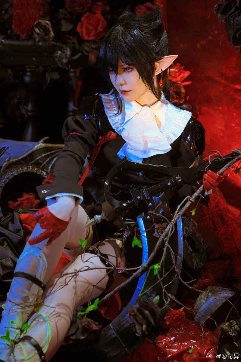 《明日方舟》隐得来希cosplay展示-角色魅力全方位呈现