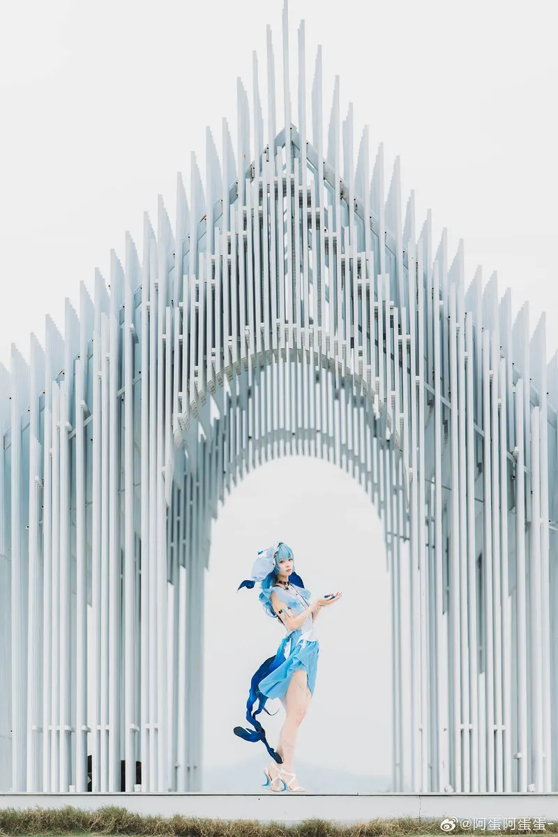 《鸣潮》守岸人cosplay展示