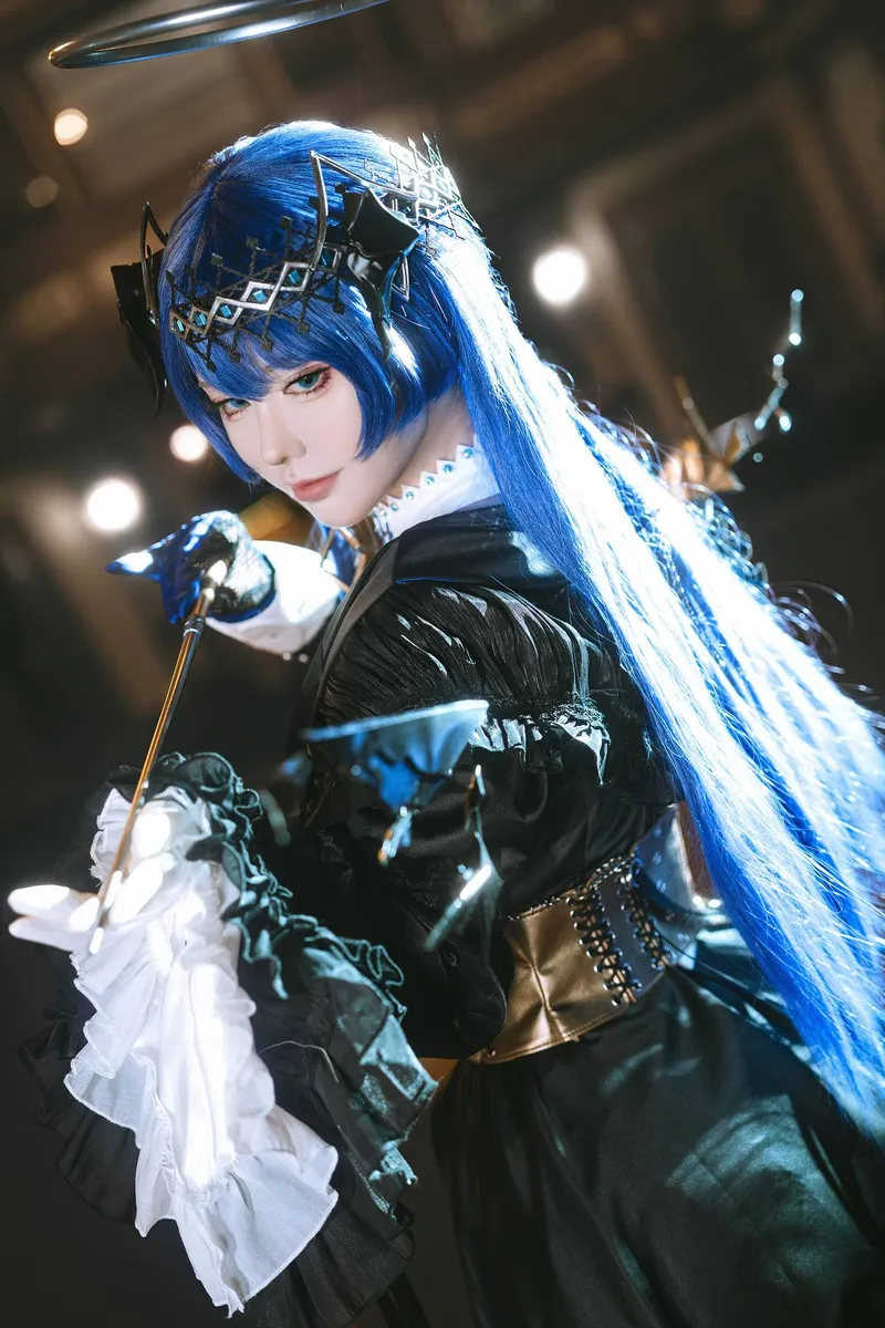 《明日方舟》莫斯提马cosplay展示