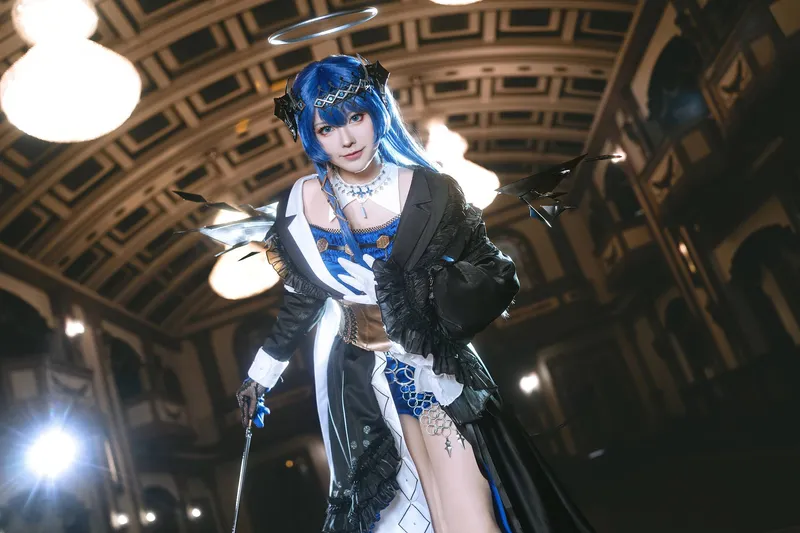 《明日方舟》莫斯提马cosplay展示