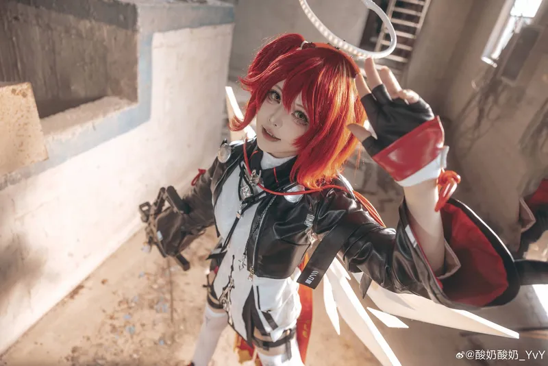 《明日方舟》新约能天使cosplay