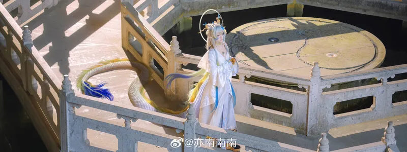 《明日方舟》黍Cosplay展示