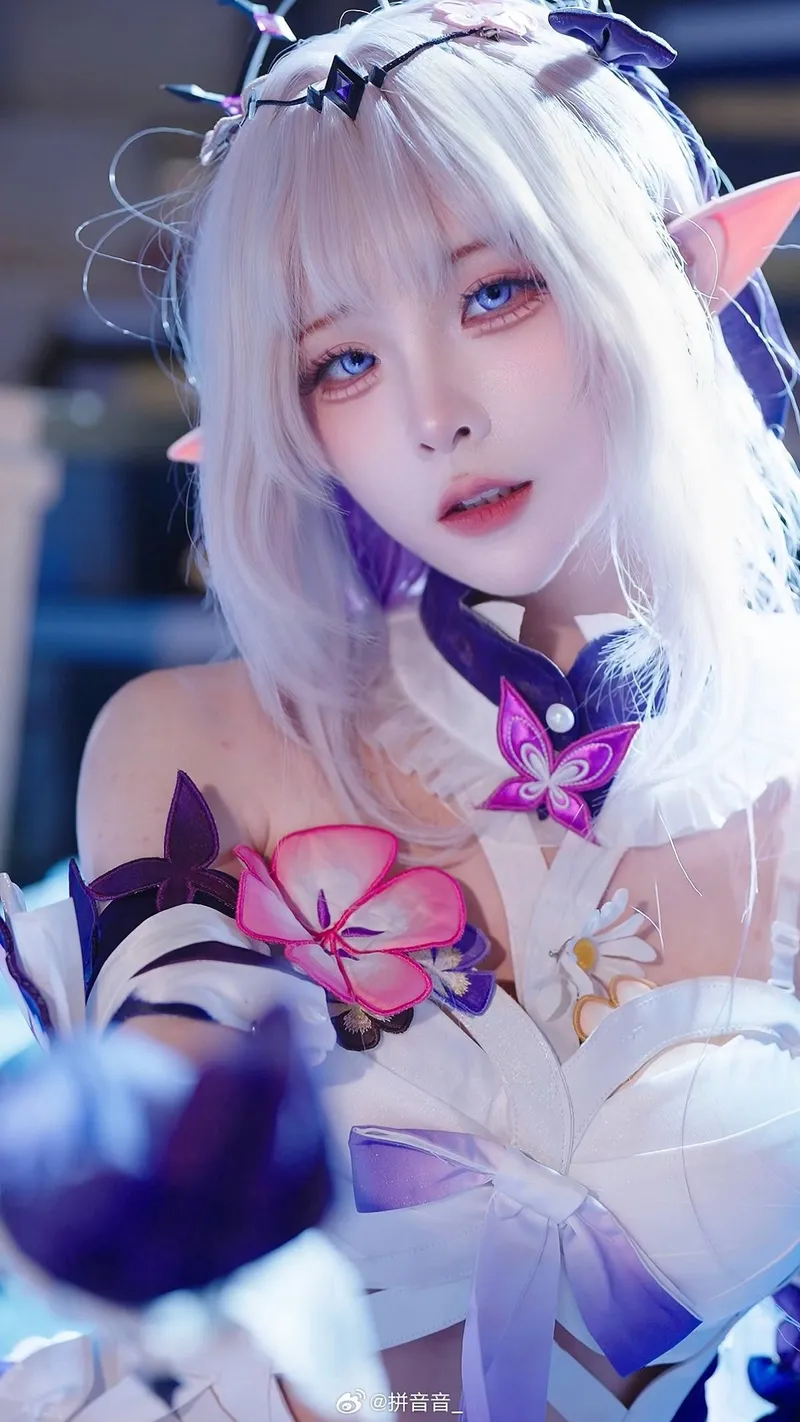 《崩坏星穹铁道》遐蝶cosplay展示