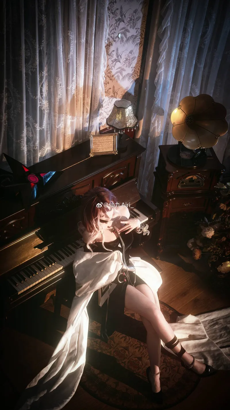 《无期迷途》瑟琳cosplay展示