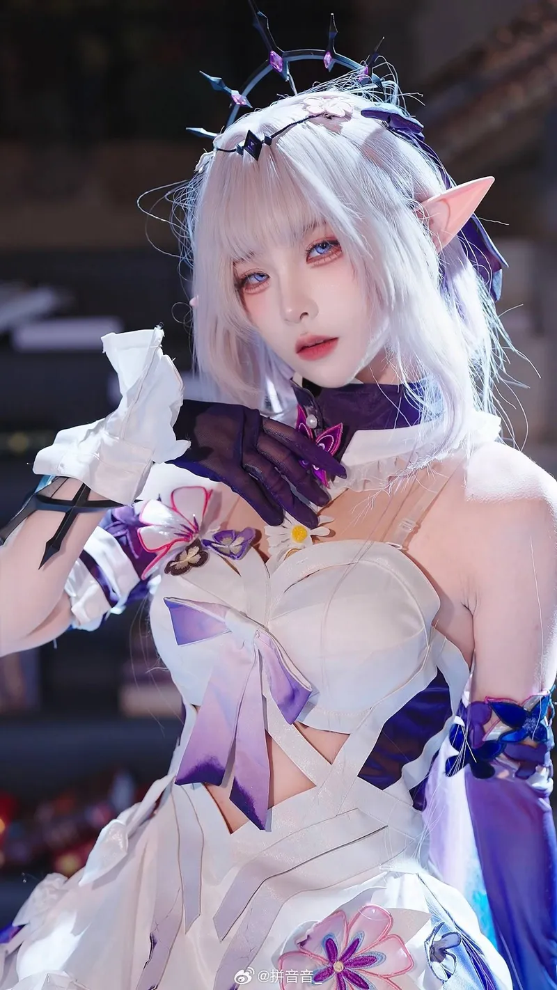 《崩坏星穹铁道》遐蝶cosplay展示