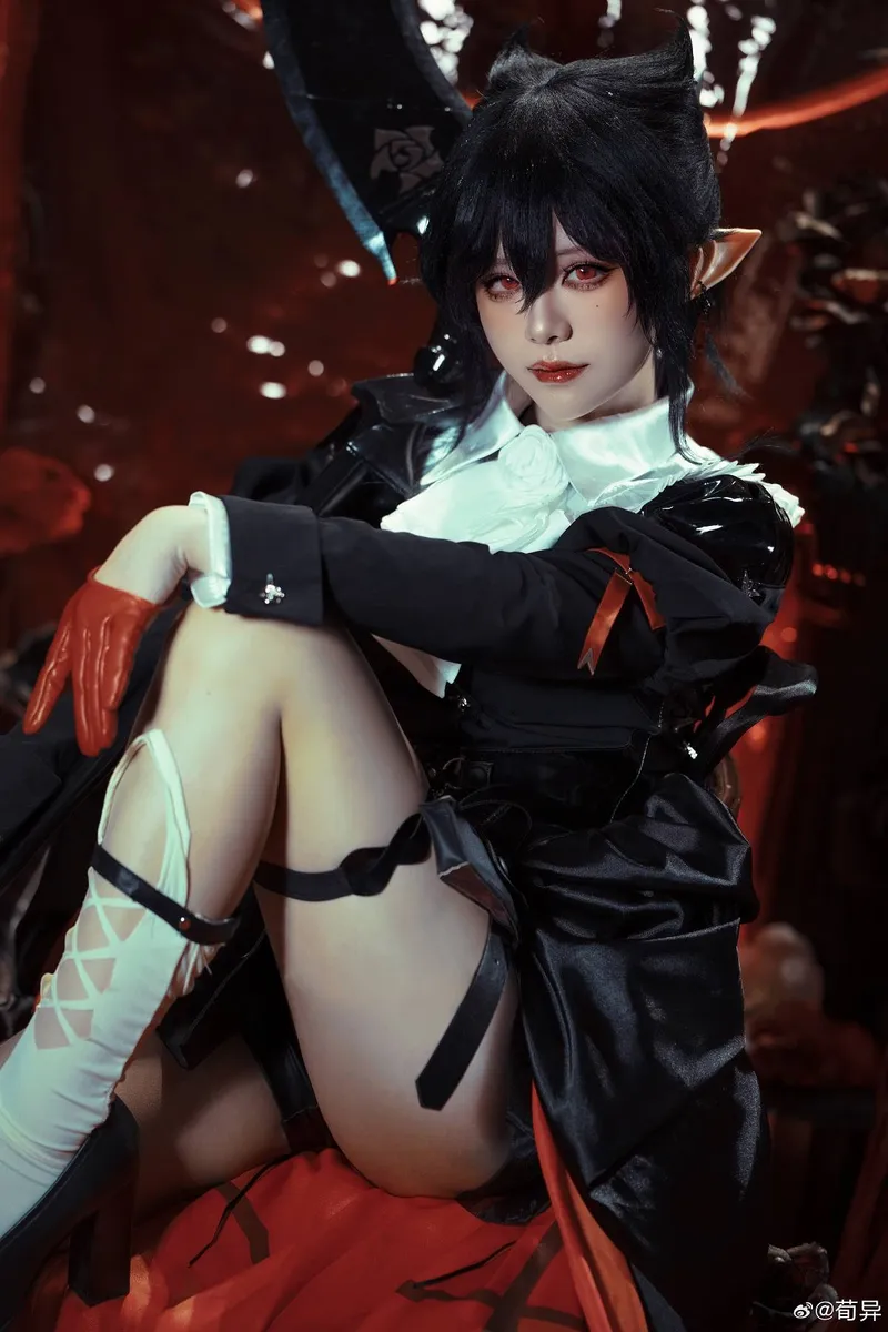 《明日方舟》隐得来希cosplay展示