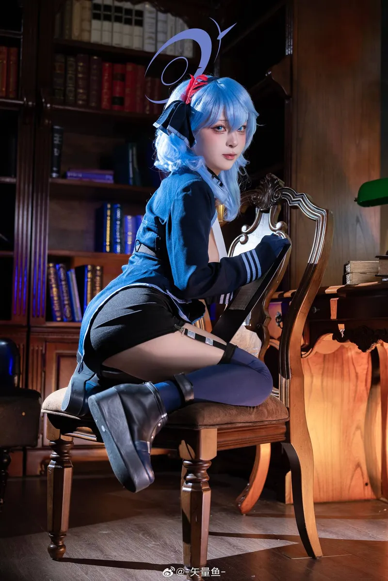 《蔚蓝档案》天雨亚子cosplay展示