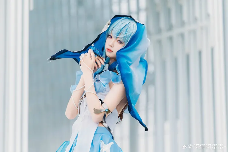 《鸣潮》守岸人cosplay展示