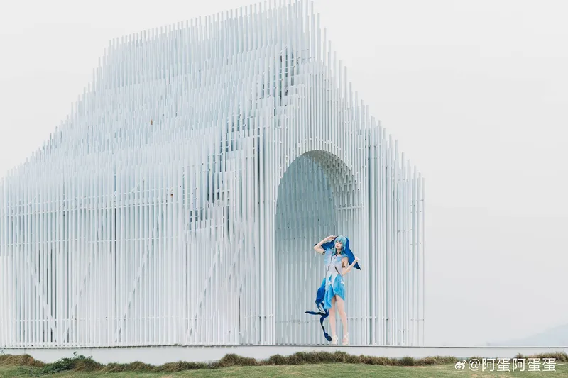 《鸣潮》守岸人cosplay展示