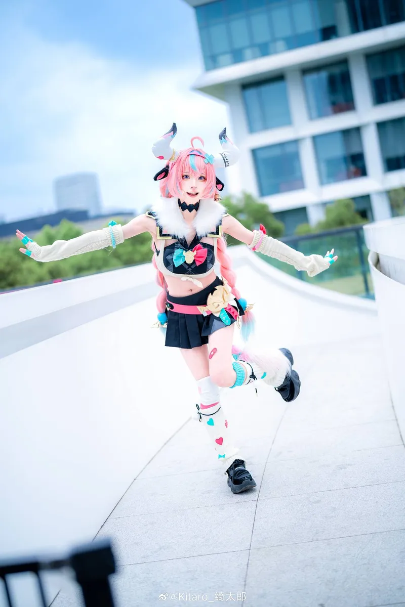 《原神》瓦雷莎cosplay展示