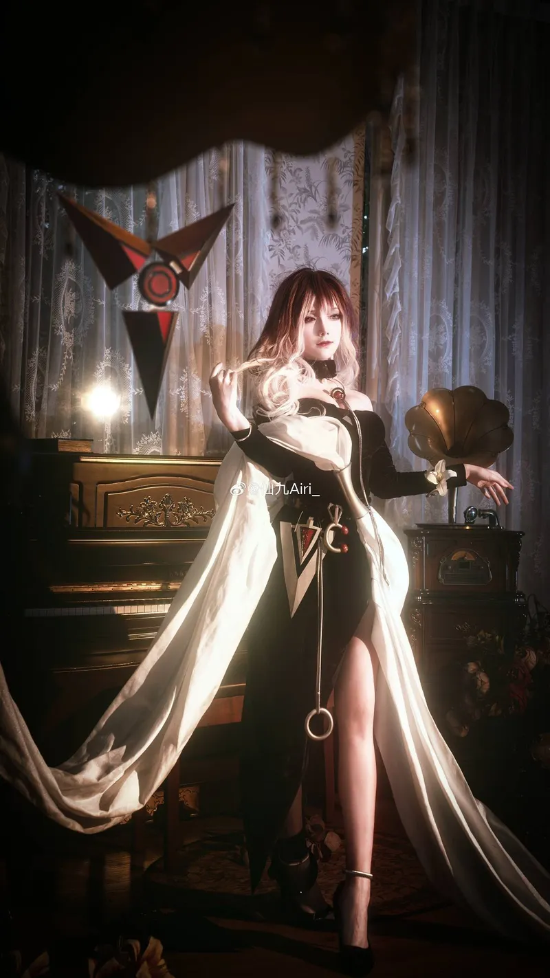 《无期迷途》瑟琳cosplay展示