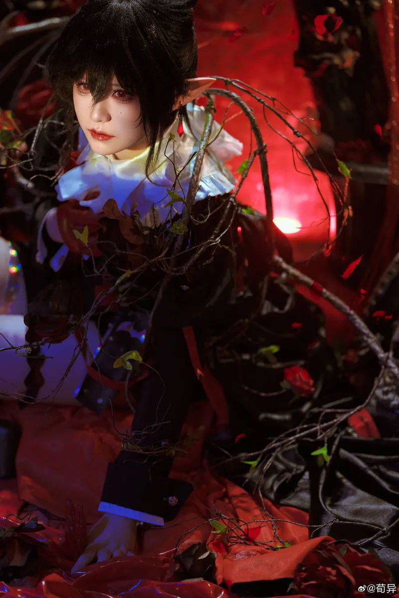 《明日方舟》隐得来希cosplay展示