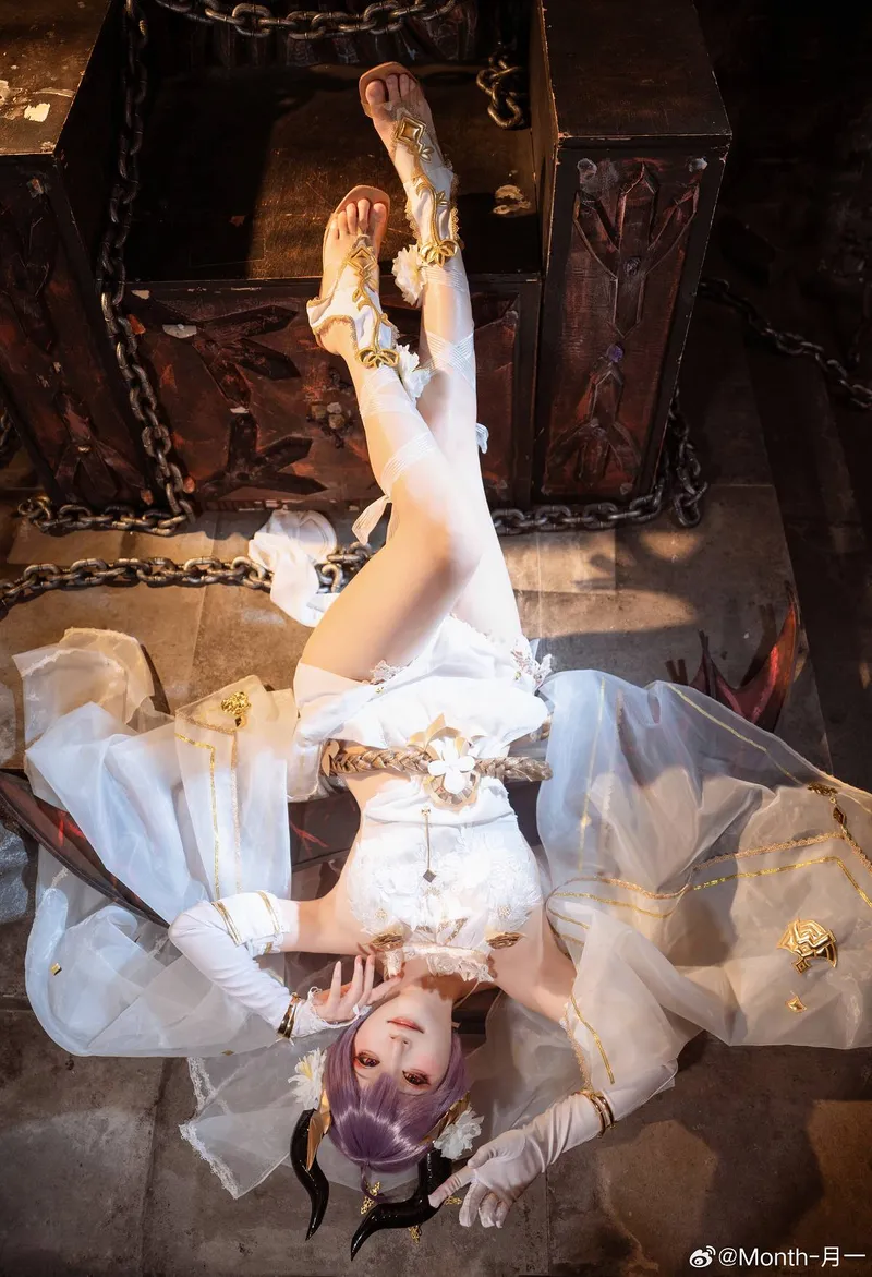 《碧蓝幻想》古蕾雅龙姬cosplay展示