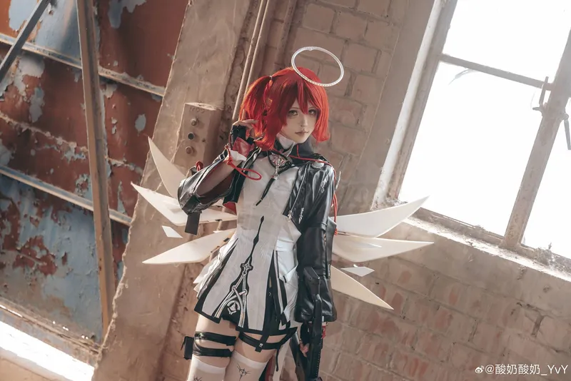 《明日方舟》新约能天使cosplay