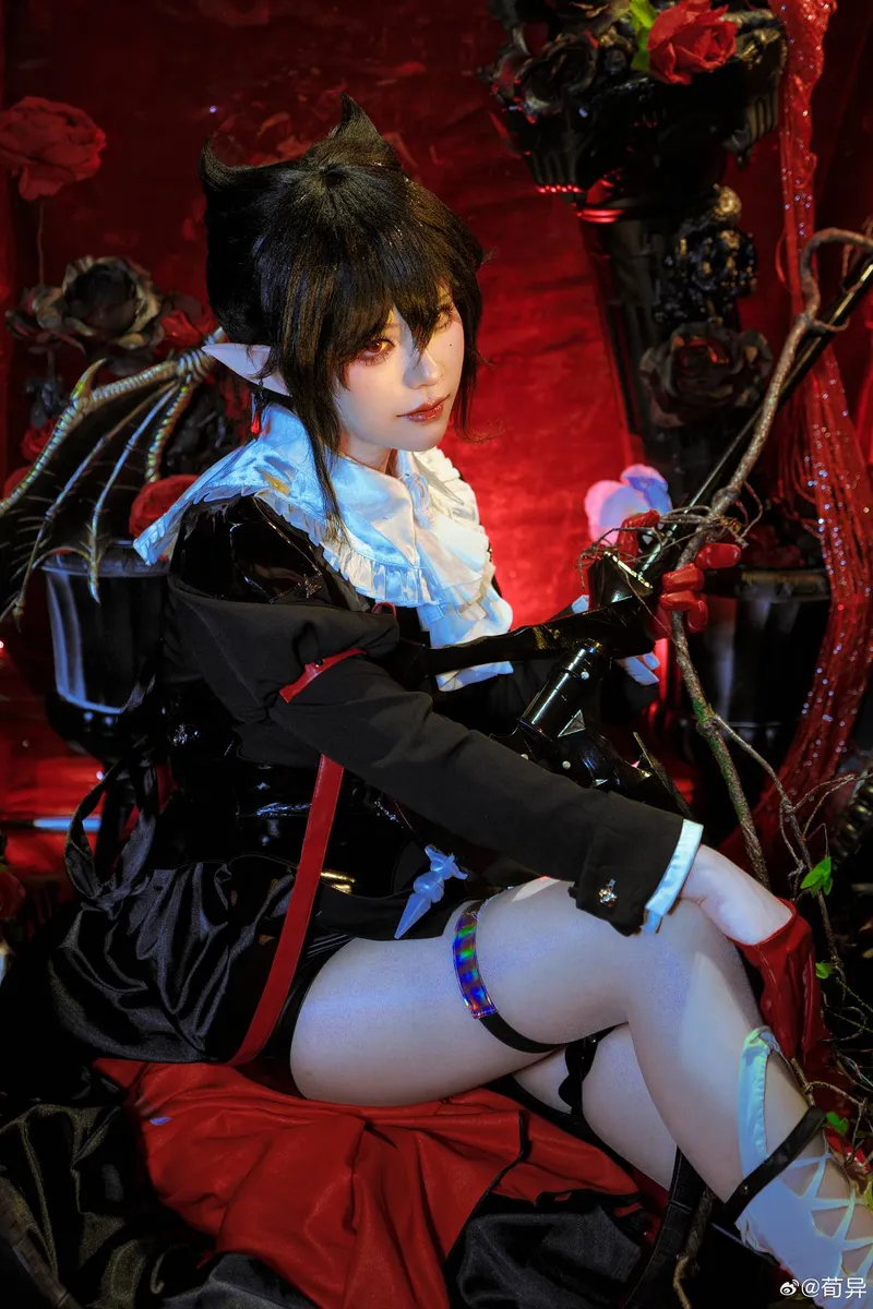 《明日方舟》隐得来希cosplay展示