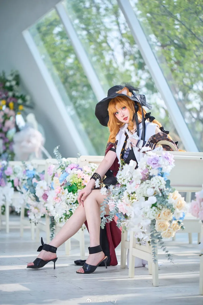 《明日方舟》琳琅诗怀雅cosplay展示