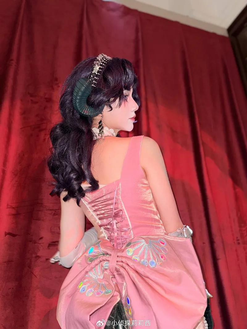 《重返未来1999》天使娜娜cosplay