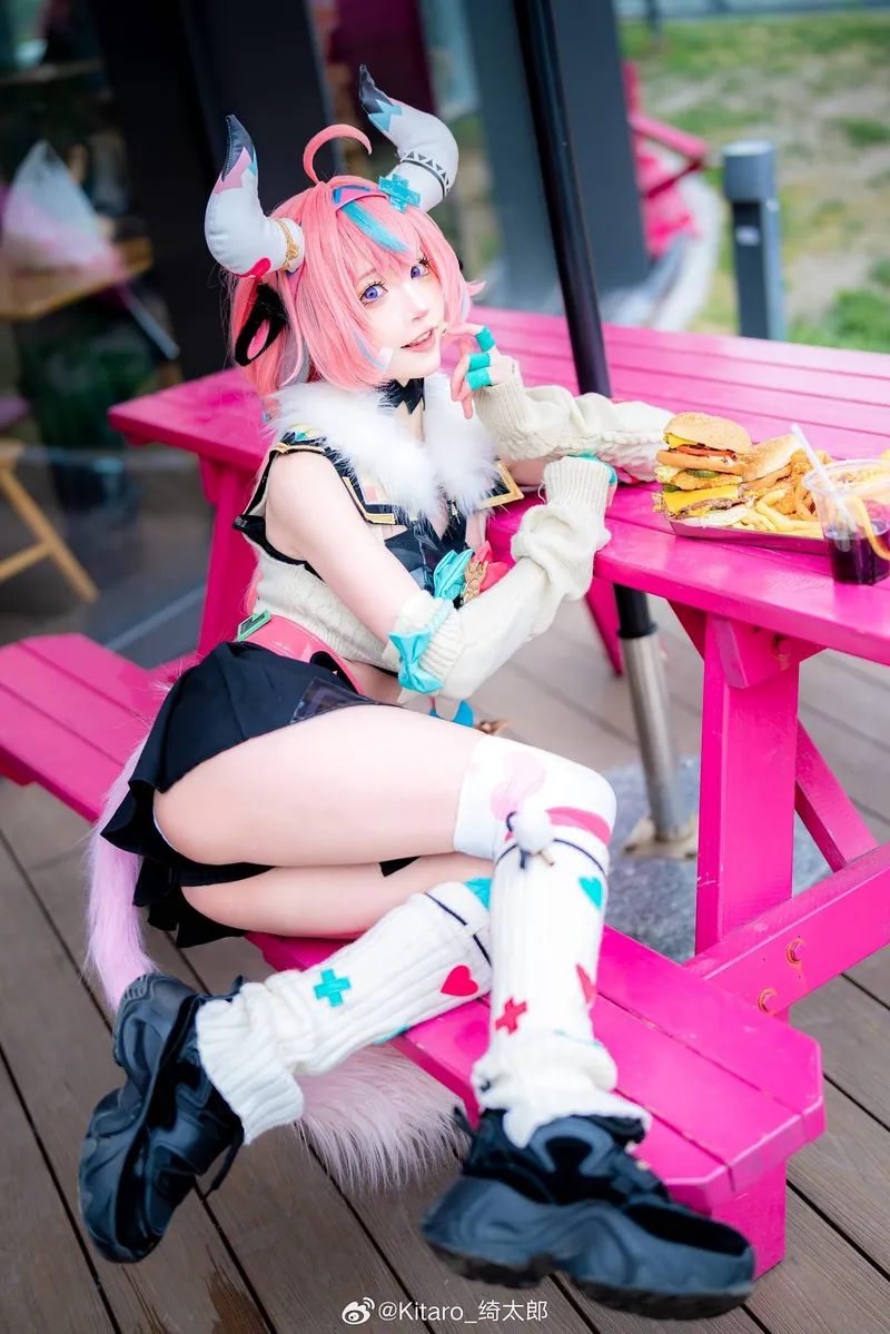 《原神》瓦雷莎cosplay展示