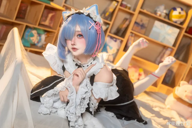 《Re:从零开始的异世界生活》蕾姆Cosplay展示