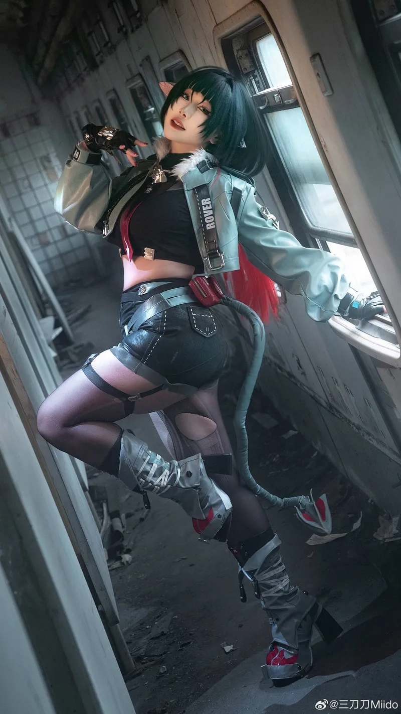 《绝区零》简杜cosplay展示