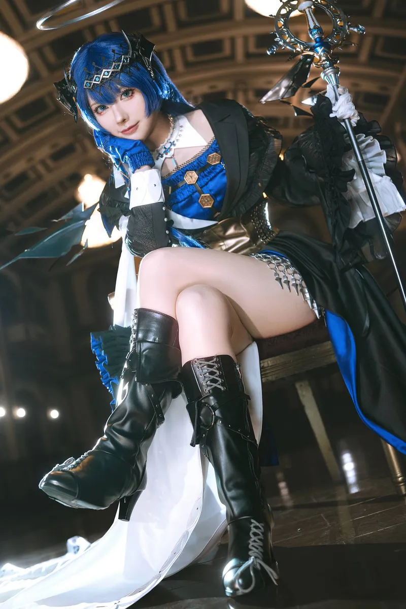 《明日方舟》莫斯提马cosplay展示