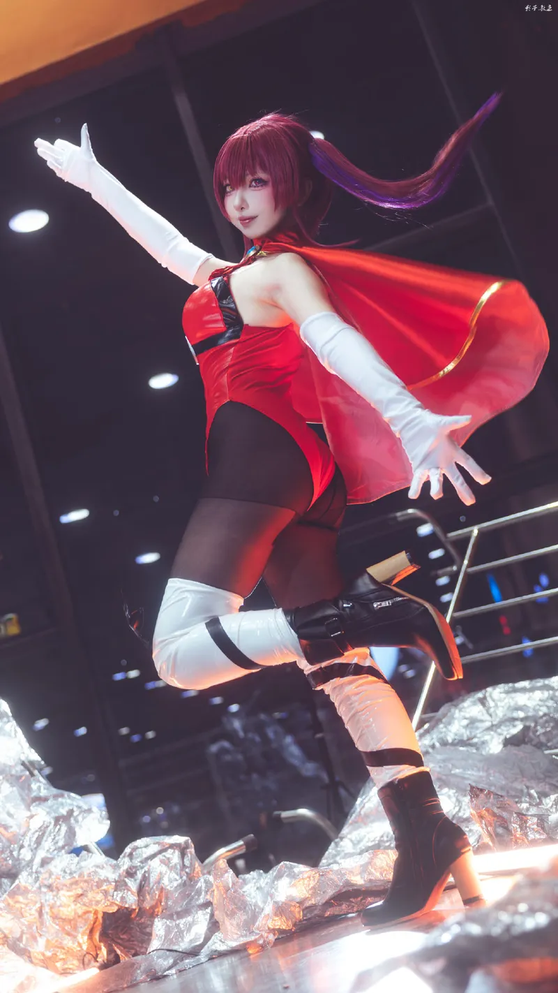 《hololive》宝钟玛琳cosplay展示