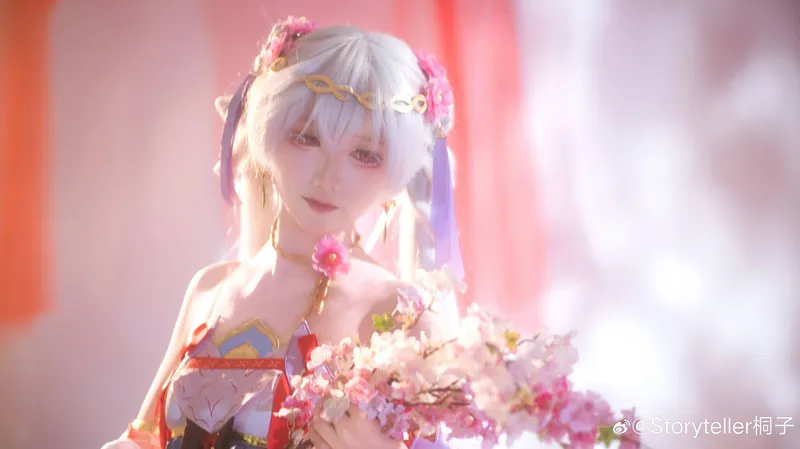 《鸣潮》今汐Cosplay展示