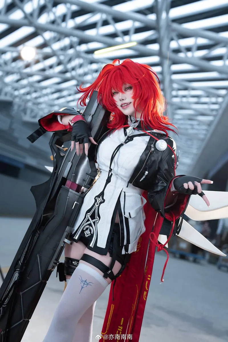 《明日方舟》新约能天使cosplay