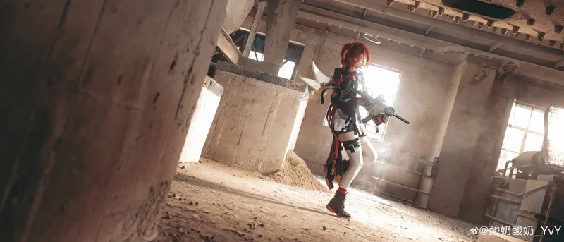 《明日方舟》新约能天使cosplay