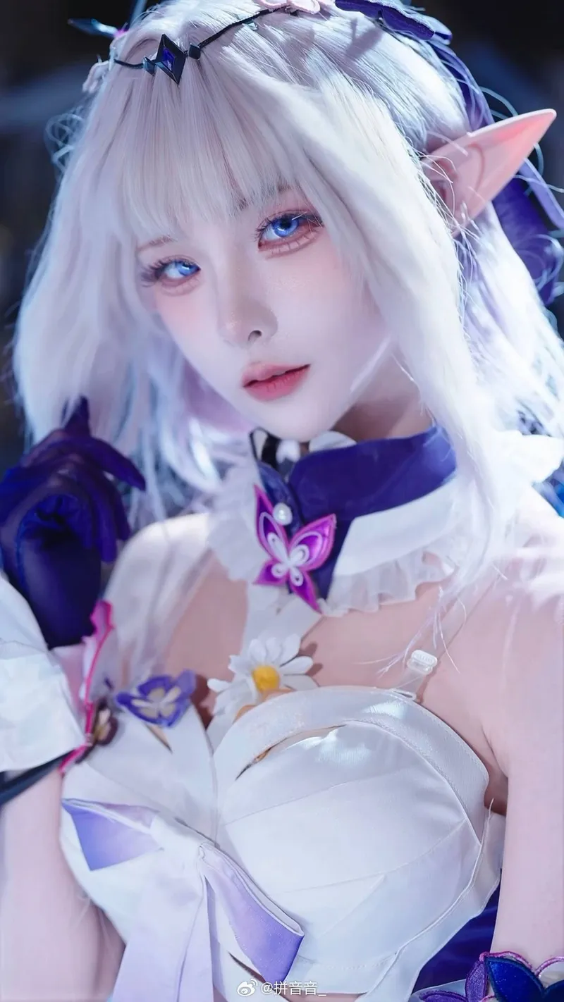 《崩坏星穹铁道》遐蝶cosplay展示