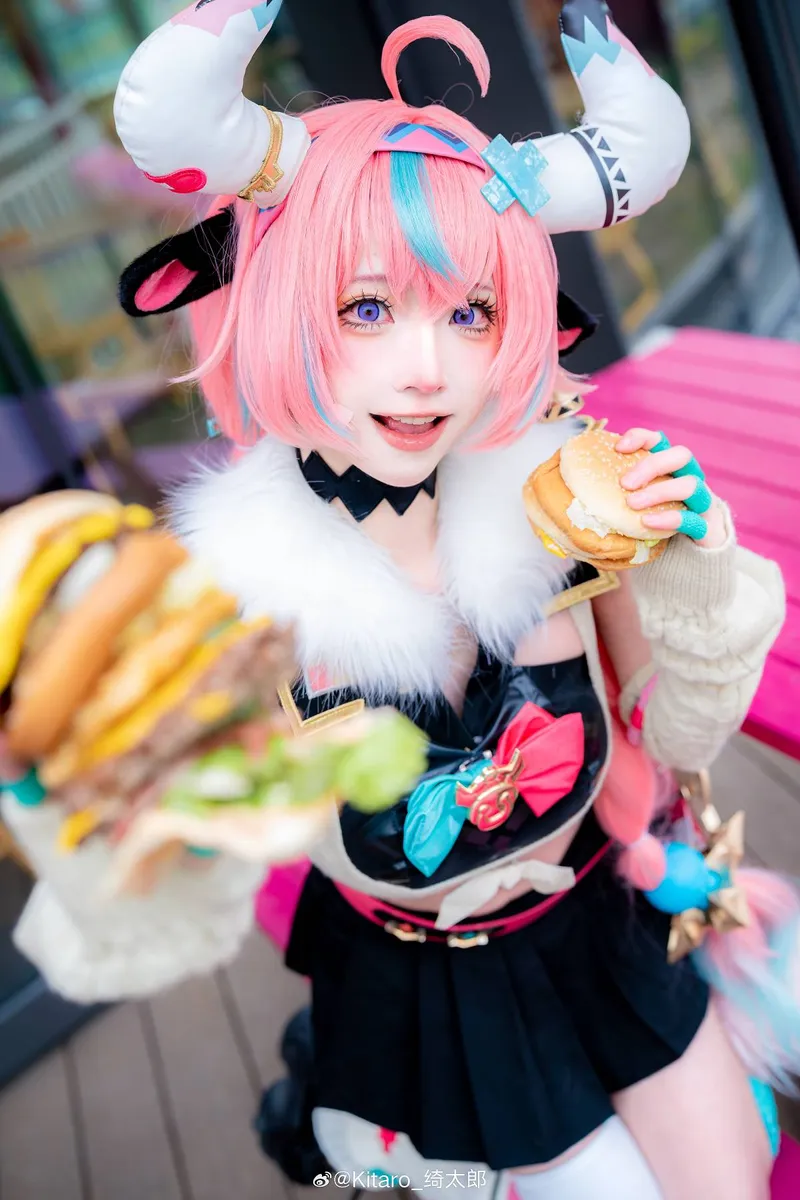 《原神》瓦雷莎cosplay展示