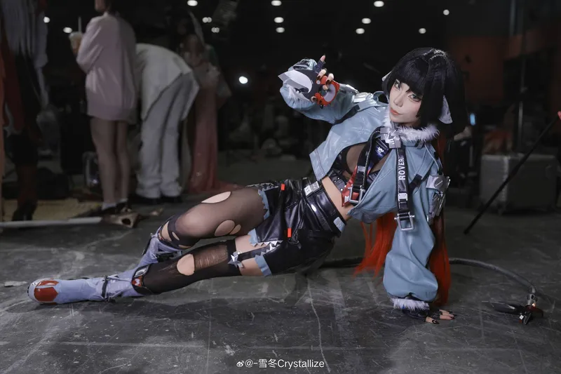 《绝区零》简杜cosplay展示