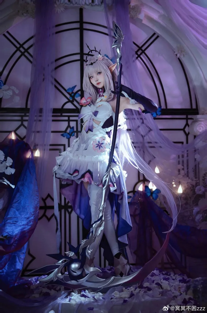 《崩坏星穹铁道》遐蝶cosplay展示