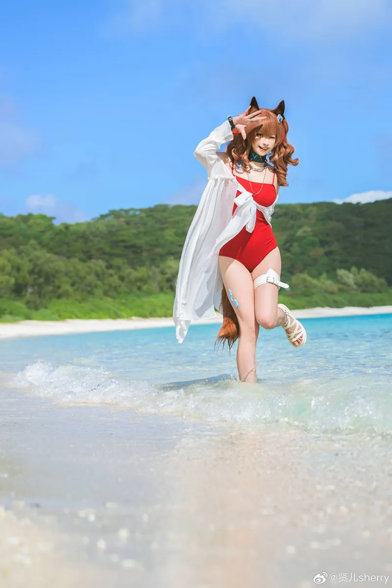 《明日方舟》安洁莉娜Cosplay展示