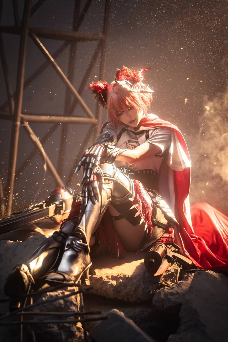 《明日方舟》菲亚梅塔cosplay展示