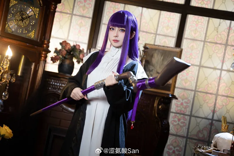 《葬送的芙莉莲》菲伦cosplay展示