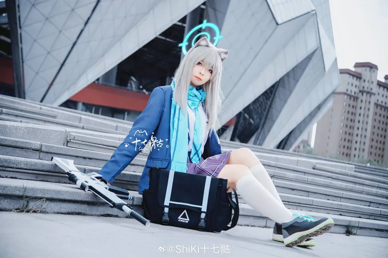 《蔚蓝档案》砂狼白子cosplay展示