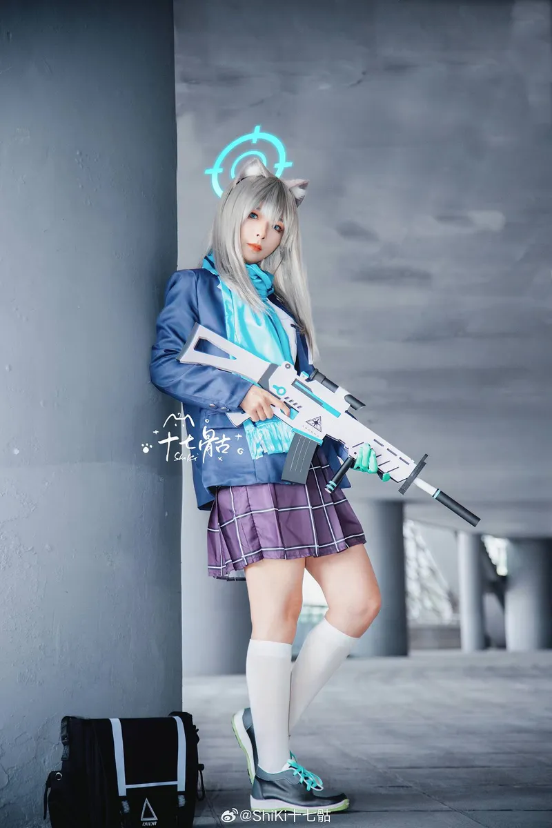 《蔚蓝档案》砂狼白子cosplay展示