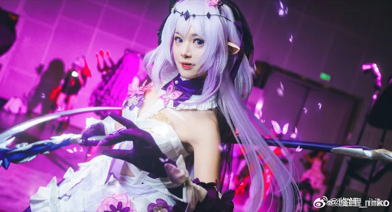 《崩坏星穹铁道》遐蝶Cosplay展示