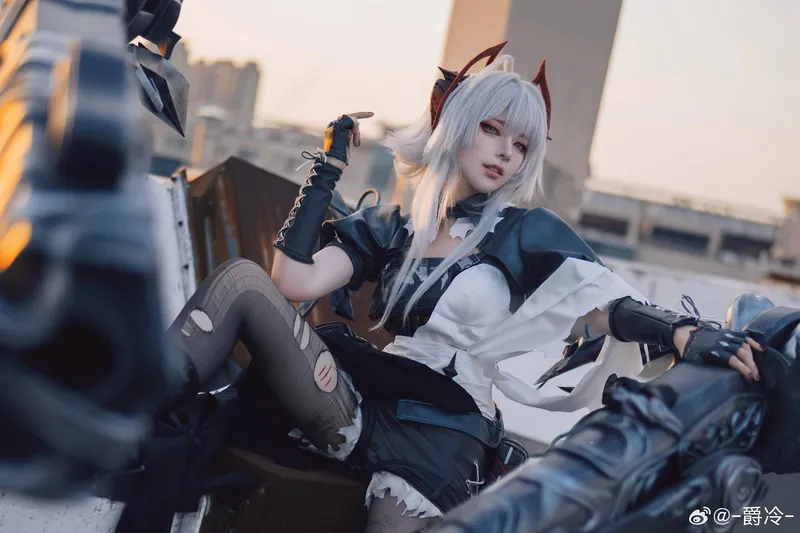 《明日方舟》维什戴尔Cosplay展示