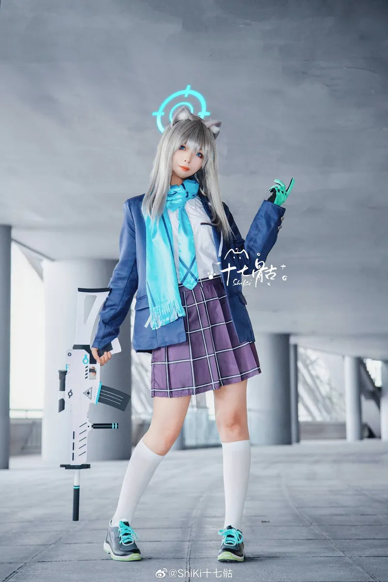 《蔚蓝档案》砂狼白子cosplay展示