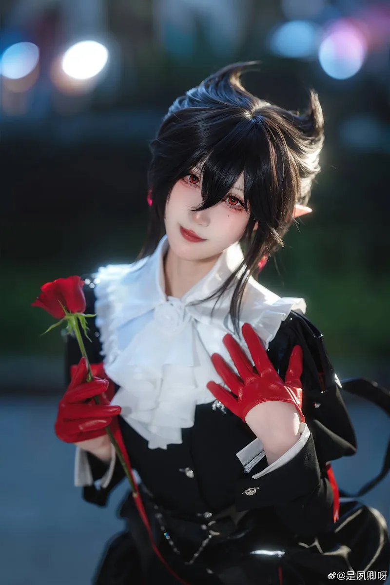 《明日方舟》隐德来希cosplay展示