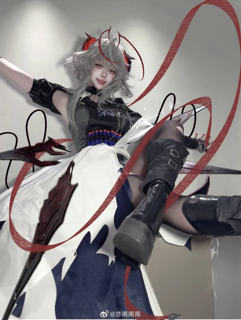 《明日方舟》维什戴尔cosplay展示