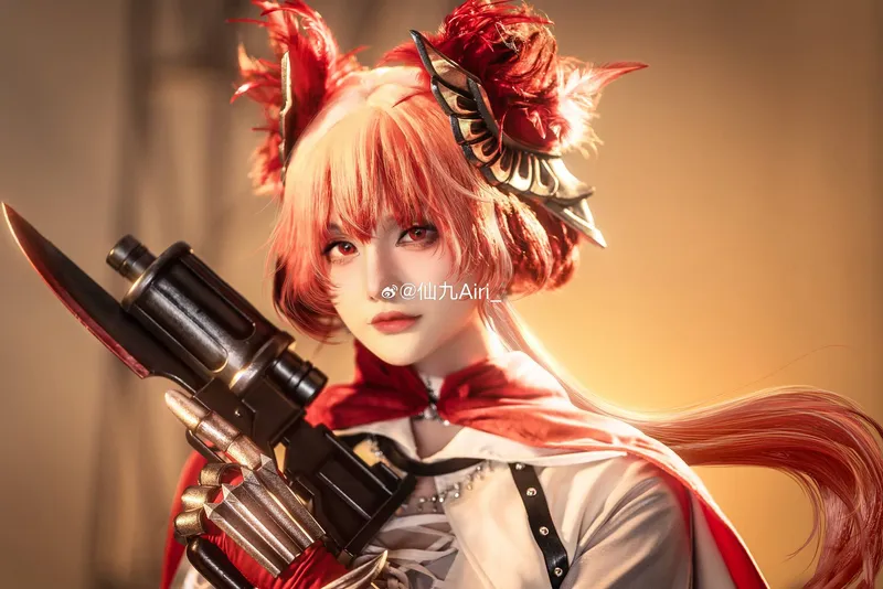 《明日方舟》菲亚梅塔cosplay展示