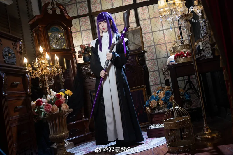 《葬送的芙莉莲》菲伦cosplay展示