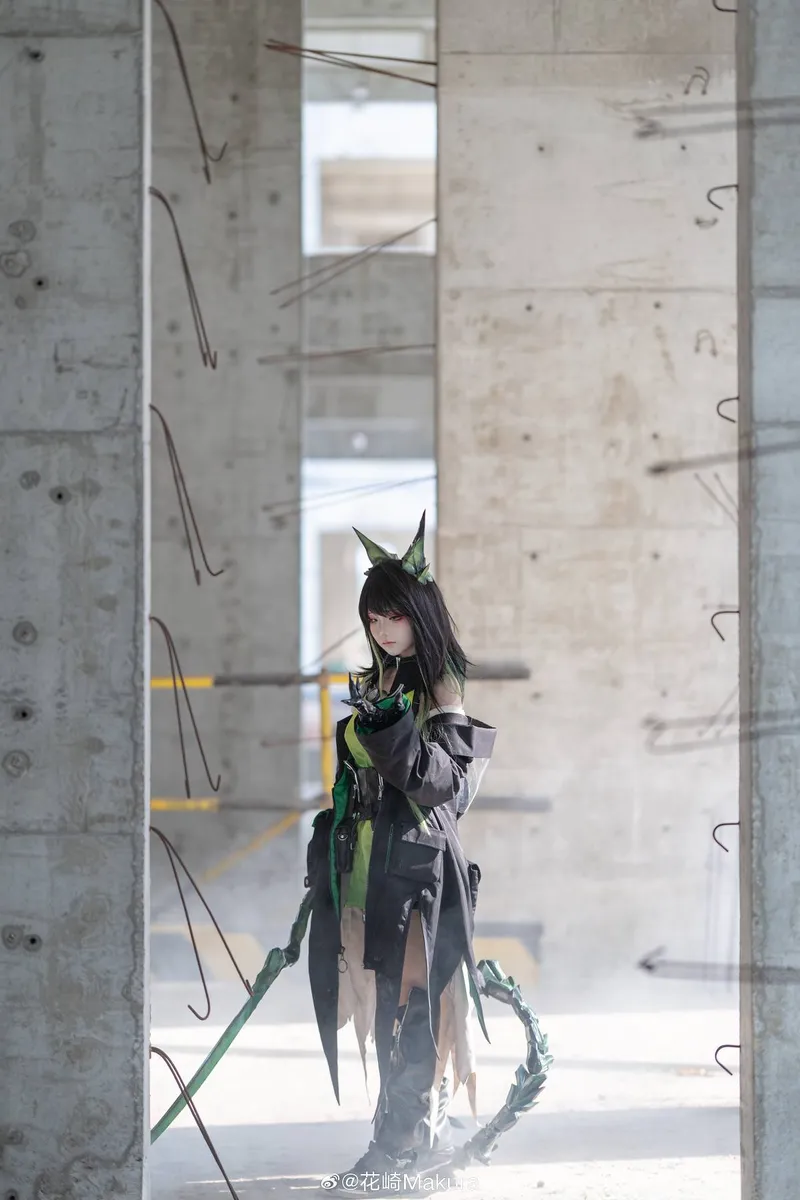 《明日方舟》Mon3trCosplay展示