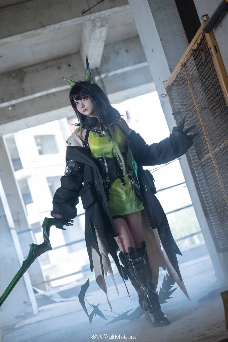 《明日方舟》Mon3trCosplay展示