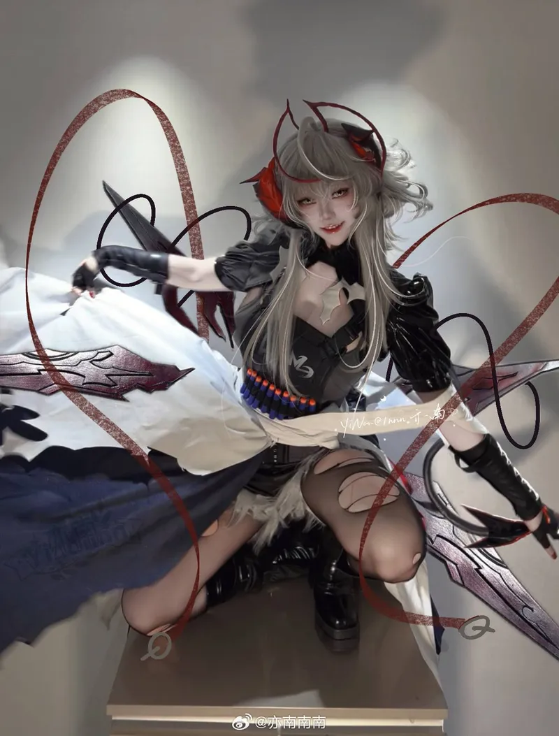 《明日方舟》维什戴尔cosplay展示